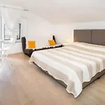 Gæstehus Cavrak With Terrace 4*