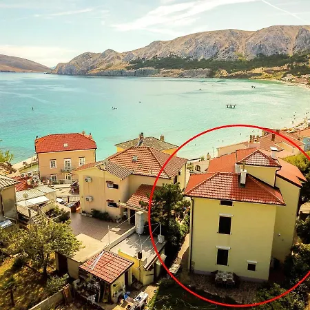 Cavrak With Terrace Pensjonat Baška