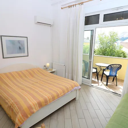 Cavrak With Terrace