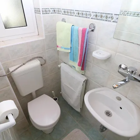 Cavrak With Terrace Baška