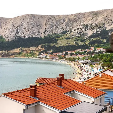 Gostinjska kuća Cavrak With Terrace