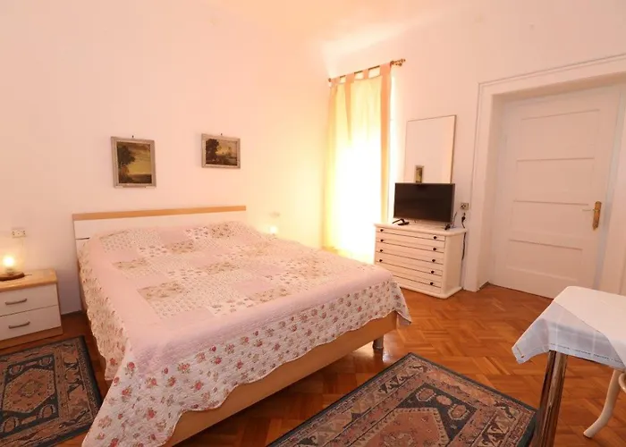 ゲストハウス Cavrak With Terrace