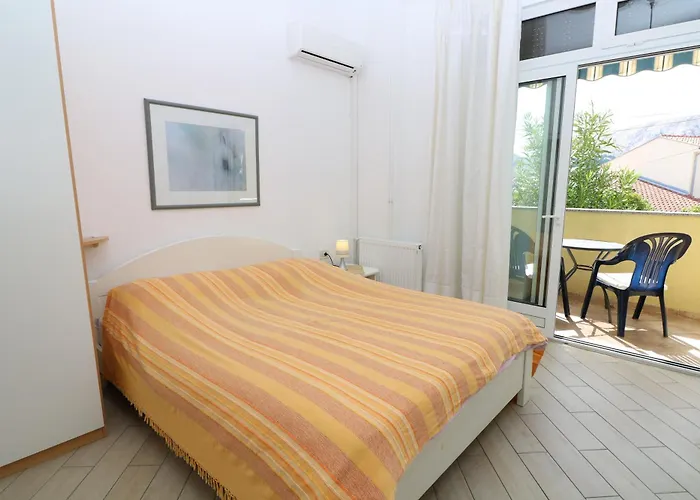 Cavrak With Terrace 3*