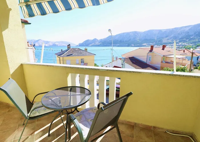 ゲストハウス Cavrak With Terrace 3*