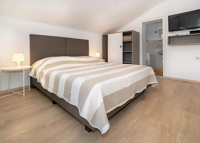 ゲストハウス Cavrak With Terrace バスカ