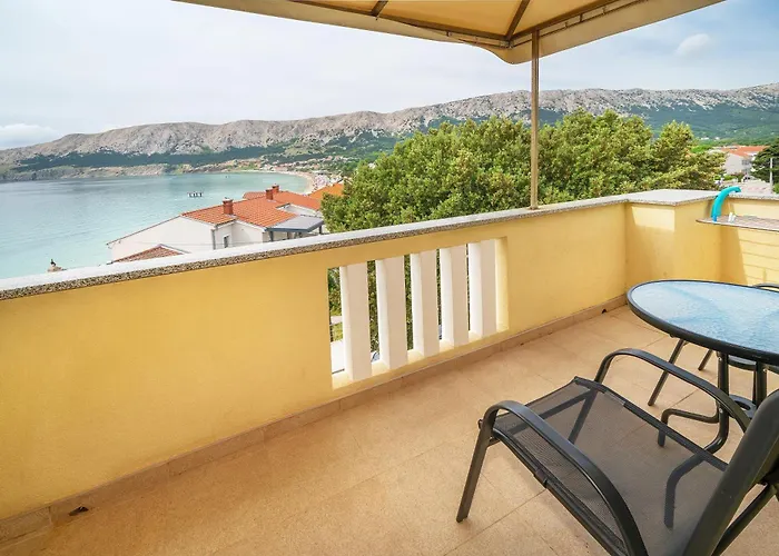 Cavrak With Terrace 3*