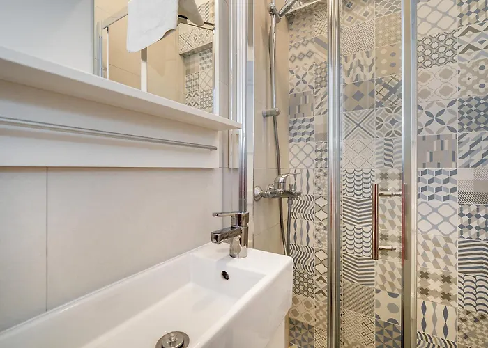 Cavrak With Terrace 3*