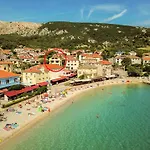 Cavrak With Terrace