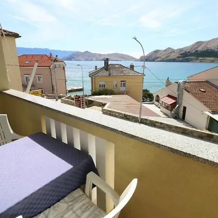 Cavrak With Terrace * Baška
