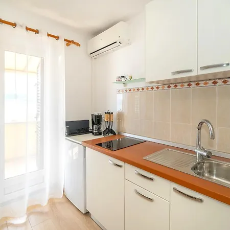 Cavrak With Terrace Penzion *