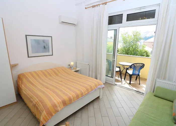 Cavrak With Terrace
