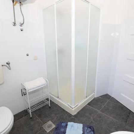 Gæstehus Cavrak With Terrace 4*
