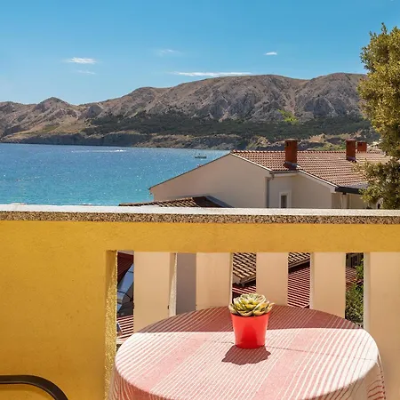 Cavrak With Terrace Baška
